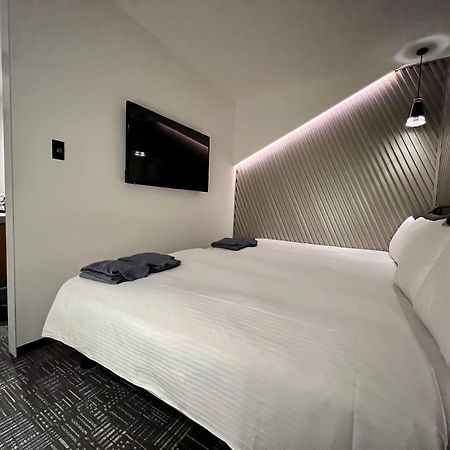 Отель The Lively Fukuoka Hakata Экстерьер фото